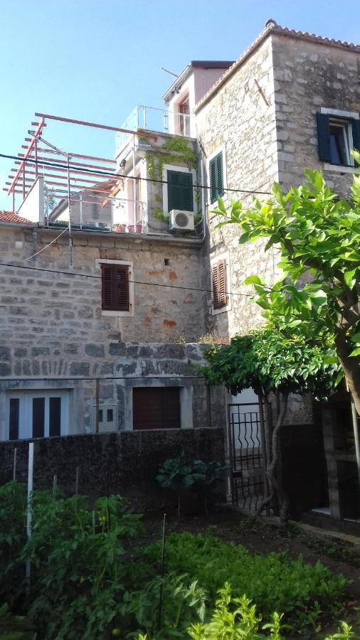 Apartment Gliha Jelsa  Esterno foto