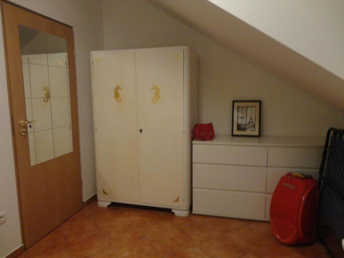 Apartment Gliha Jelsa  Esterno foto