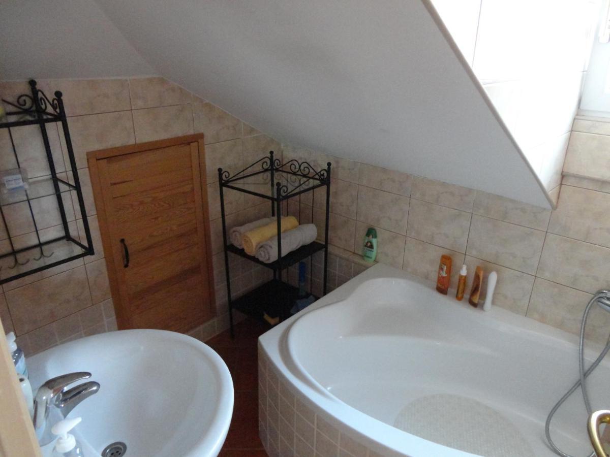 Apartment Gliha Jelsa  Esterno foto